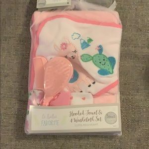Baby girl bath set